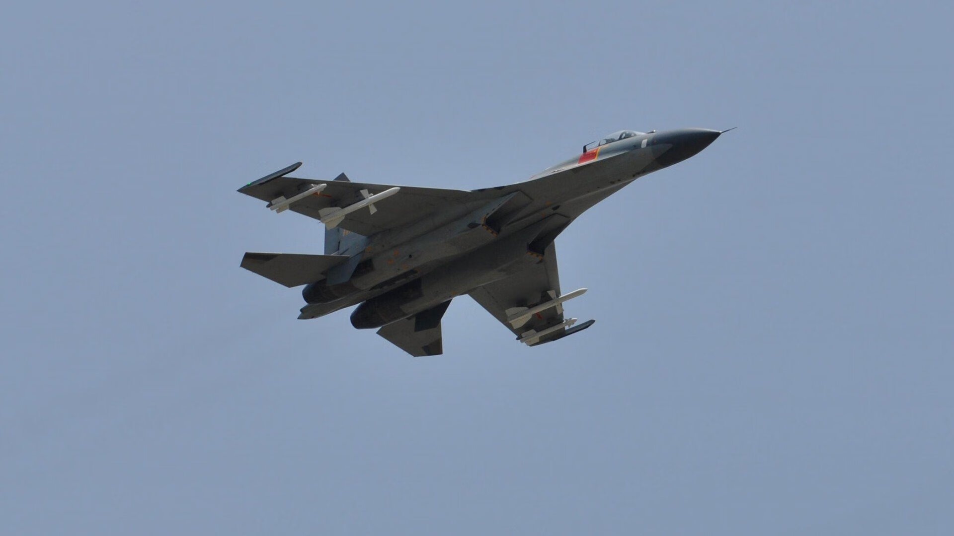 中国冰球青年队赴海外拉练提升实战经验,中国冰球首次通过选拔营