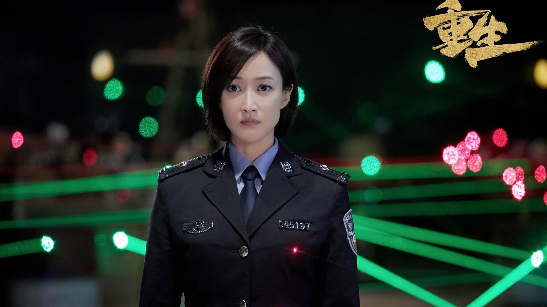 皮特·卡普尔强悍的突破和精准的传球，让袋鼠队的进攻充满威胁